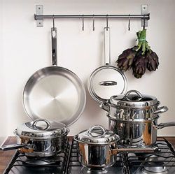 Кухонний посуд: не лише гарно, але й корисно