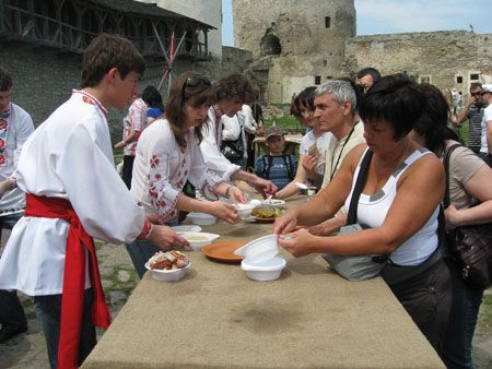 Фестиваль каші у Кам’янець-Подільському (фото)